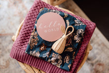 Load image into Gallery viewer, Diamond Knit Baby Blanket - Mauve