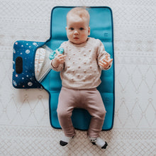 Load image into Gallery viewer, Travel Change Mat