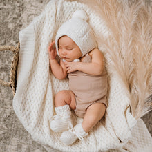 Load image into Gallery viewer, Ivory Merino Wool Baby Bonnet & Booties Set