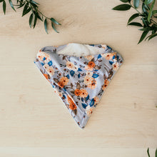 Load image into Gallery viewer, Dribble Bib - Vintage Blossom