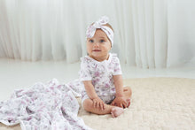 Load image into Gallery viewer, Daisy Floral SS Zip Romper